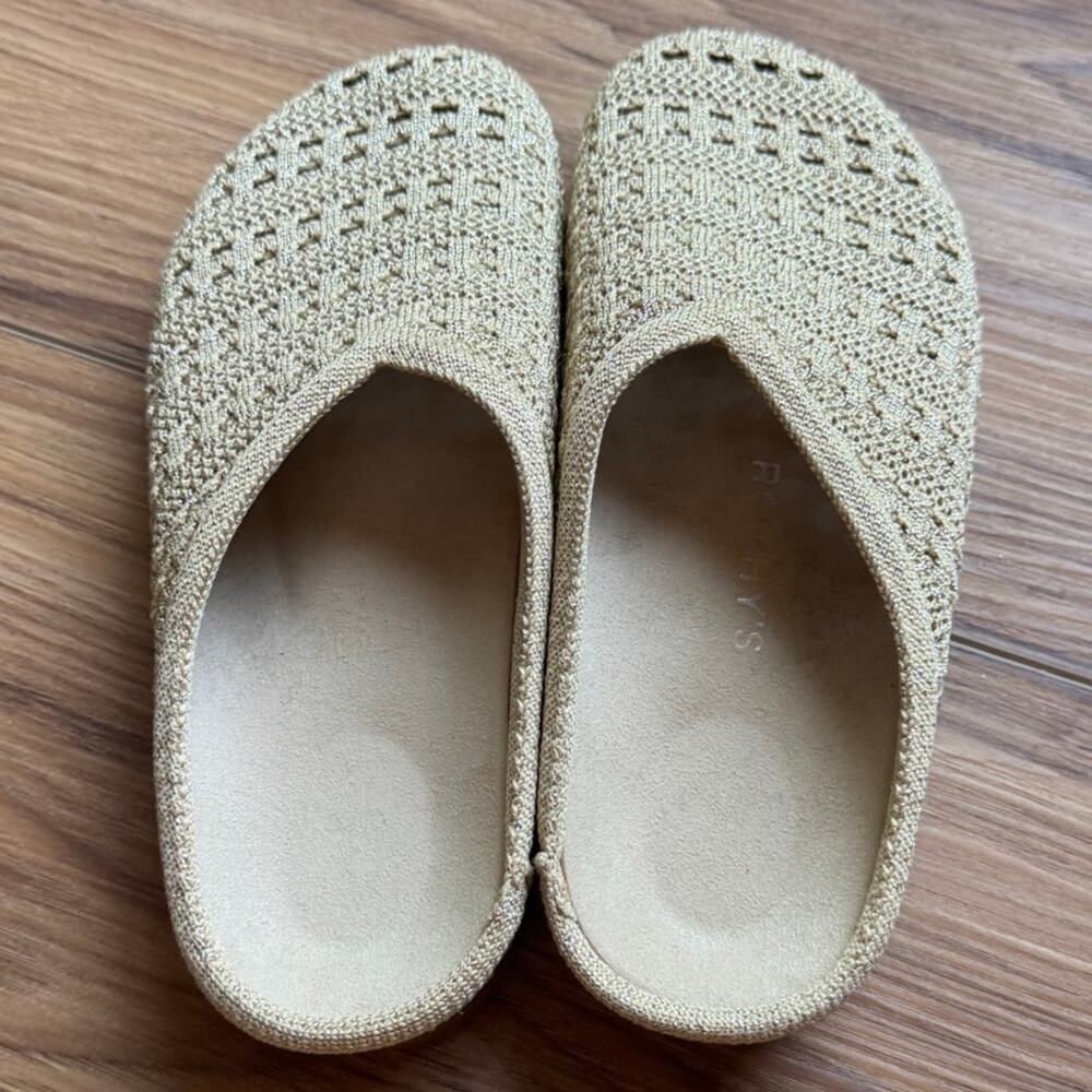 Rothy's The Casual Clog in Powder Crochet Size 5 - Picture 3 of 7
